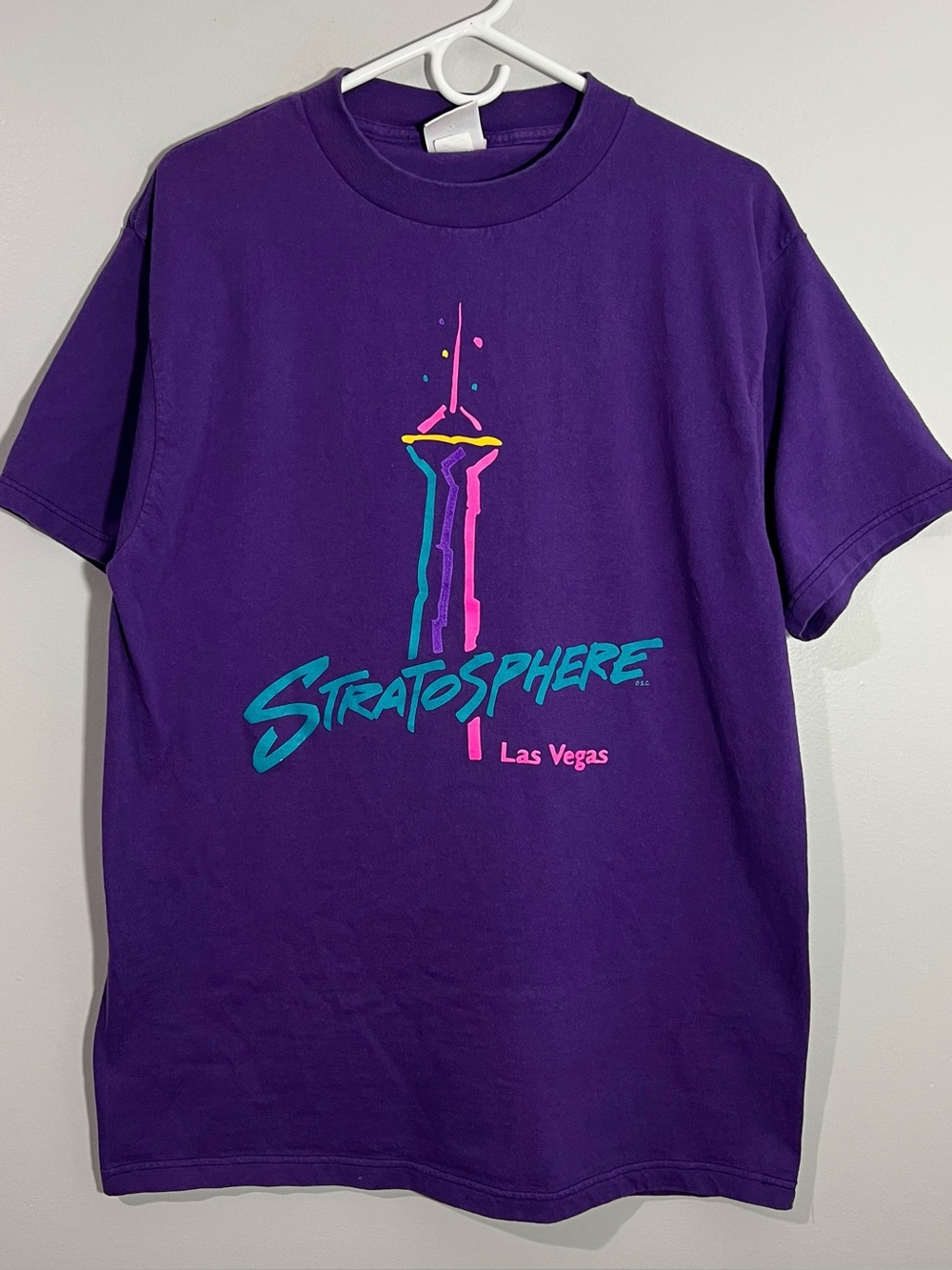 Vintage Stratosphere The Strat Las Vegas Purple Short Sleeve T-Shirt Mens Large